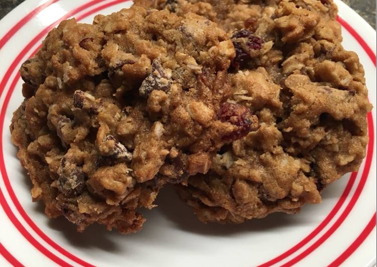 Cranberry chocolate chip oatmeal cookies