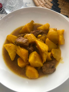 Una foto de Estofado de carne con papas