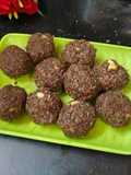 Ragi flour ladoo