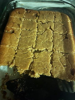 A picture of Apple Cider cake.