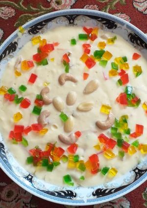 A picture of Custard.