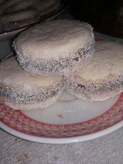 Una foto de Alfajores de maizena para papá🎉❤