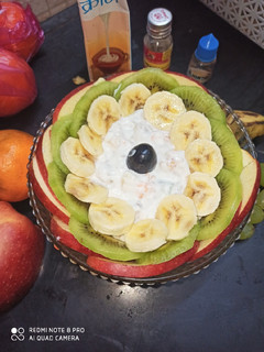 फ्रूट क्रीम (fruit cream recipe in Hindi) रेसिपी मुख्य फोटो