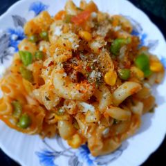 A picture of Chifferi -continental dinner in my Desi videsi mix style.