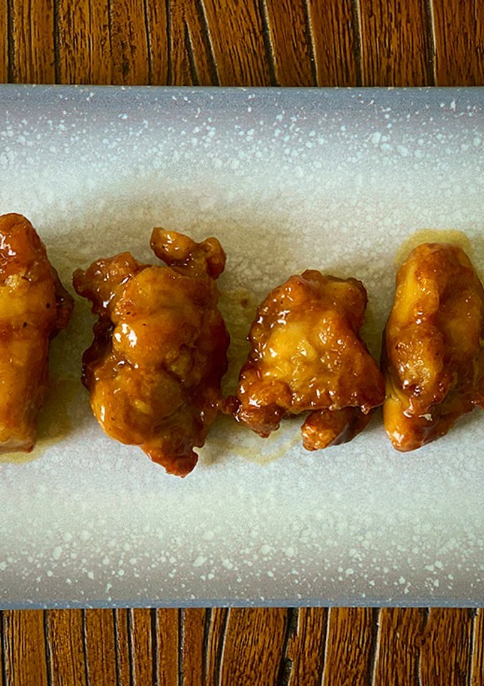 Una foto de Contramuslos de pollo al limón