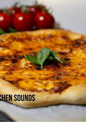 A picture of Simple homemade pizza recipe🍕.