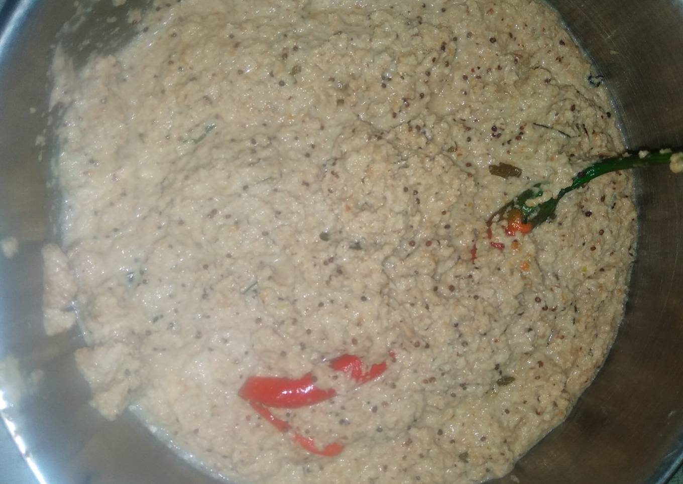 Coconut chutney with groundnut