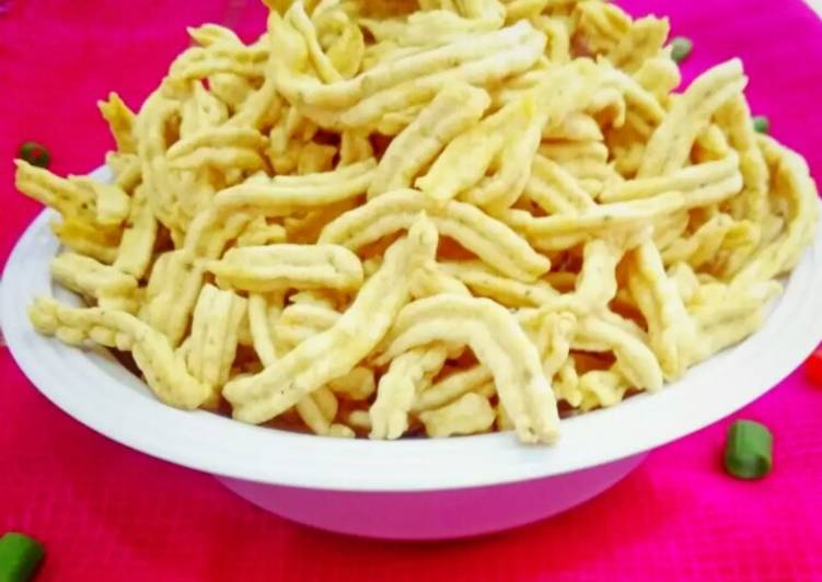 Recipe of Ultimate Champakali knot(Gathiya)