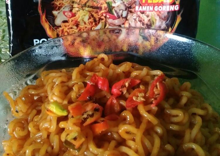 Ramen Goreng Instan Gekikara Pedas