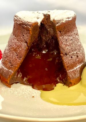 Una foto de 🇫🇷 "COULANT au CHOCOLAT": el mejor volcán de chocolate (Francia)