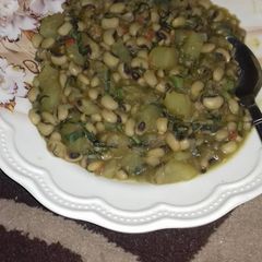 A picture of Beans and sweet potatoe porridge.