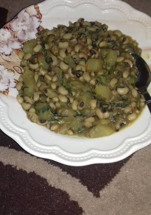 A picture of Beans and sweet potatoe porridge.