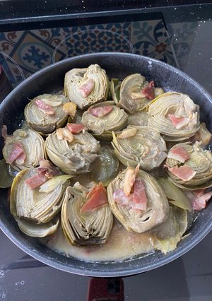 Una foto de Alcachofas con jamón