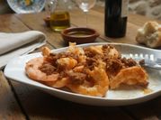 Una foto de picadillo marisco