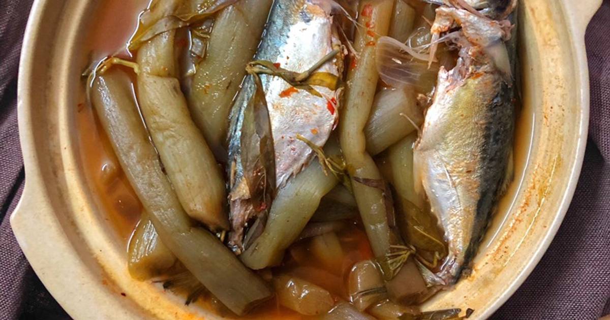 Ikan kembung masak asam rebus