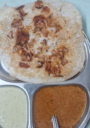 A picture of Sooji Uttapam.
