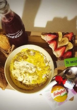 Une photo de Petit déjeuner gourmand ☕🍴
