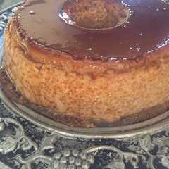 A picture of Flan de leche chocolatada.
