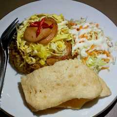 รูปของ Nasi Goreng Sosis Istimewa