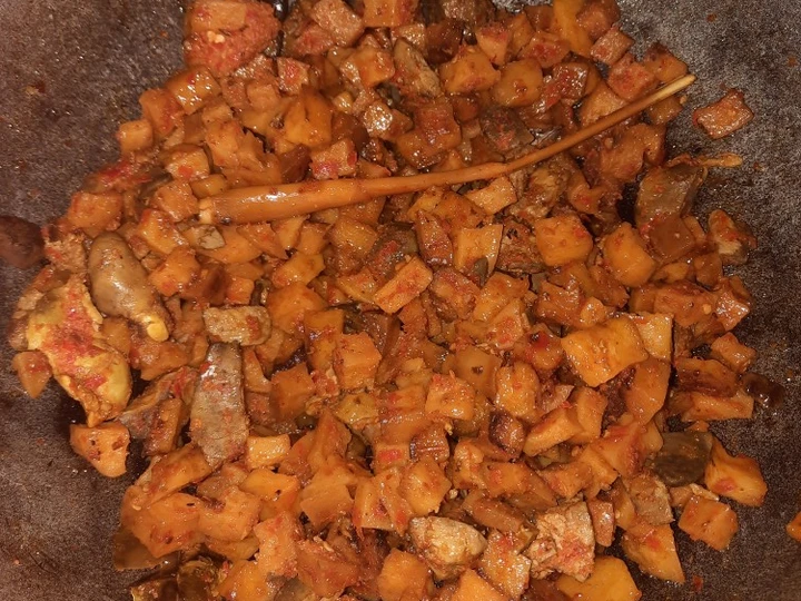 Cara Gampang Menyiapkan Resep Sambal goreng kentang mix ati ampela yang Uenak Anti Ribet, Lezat