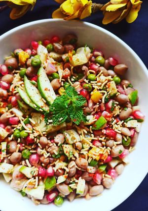 A picture of Boiled Peanut Chaat.