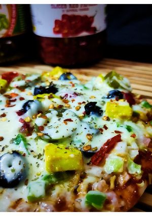 વેજ.પીઝા (Veg. Pizza Recipe In Gujarati) રેસીપી મુખ્ય ફોટો