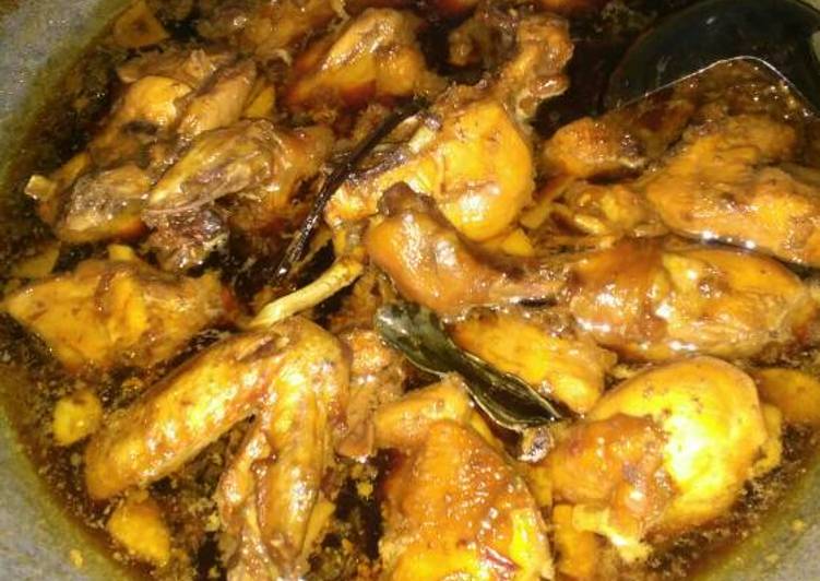  Resep  Ayam  semur favorit  oleh Wulan Dewi Cookpad