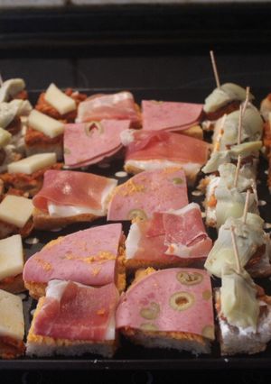 Una foto de Aperitivos variados 2024