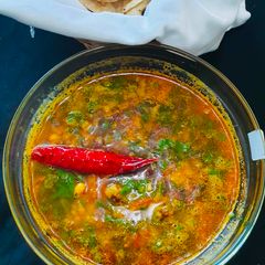 A picture of Garlic dal palak.