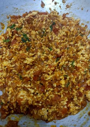 पनीर भुर्जी (Paneer Bhurji Recipe In Marathi) रेसिपी चे मुख्य फोटो