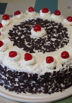 A picture of Black Forest Cake (Schwarzwaelder Kirsch Torte).