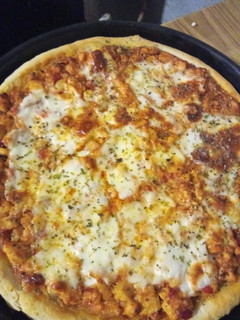Una foto de Pizza rellena al estilo Silvina