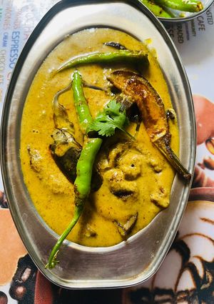 A picture of Thakurbarir Ranna Special Brinjals curry, in Lunchtime.