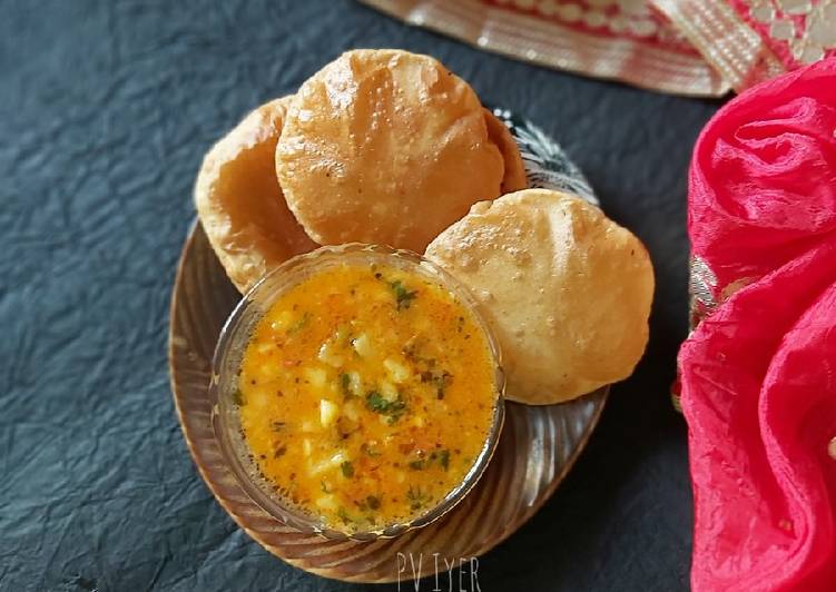 Recipe of Super Quick Homemade Gujrati Style Alu Saag with Masala Poori