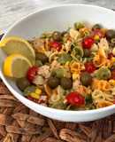 Ensalada de pasta con salsa de mostaza y miel casera