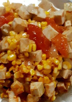 Hình của món Giò xào ngô ngọt.
