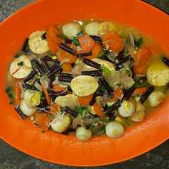 A picture of Tumis tofu puyuh.