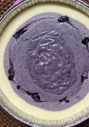 A picture of Easter White Berry Mousse.