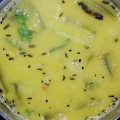 A picture of Yellow peas radish and flat beans dal.