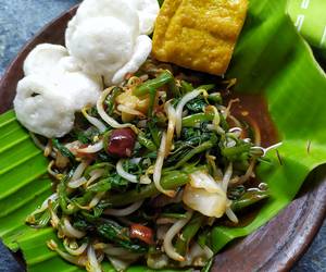 Gampangnya Memasak Rujak kangkung Nikmat Lezat