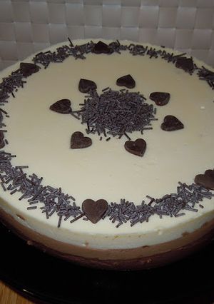 Una foto de Tarta de tres chocolates (Thermomix)
