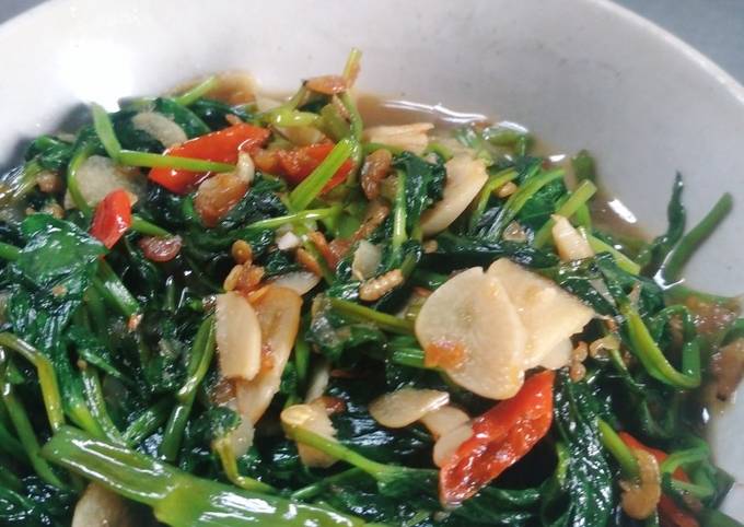 Mudah Banget Masakan Resep Tumis kangkung ebi kering