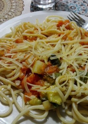 Una foto de Fideos con sofrito de verdura