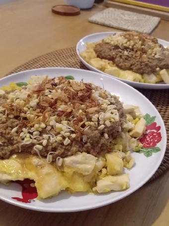 Langkah Gampang Membikin Resep Tahu Telur Bumbu Kacang yang Bisa Manjain Lidah Anti Ribet, Uenak Banget