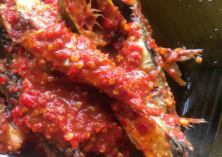 Bumbu mengolah Ikan dencis sambal bali yang Bisa Manjain Lidah