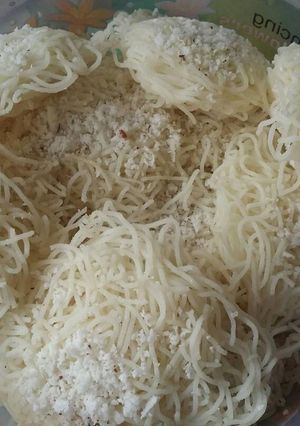 A picture of Iddiyappam.