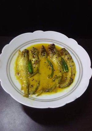 পাবদা মাছের তেলঝাল (Pabda Macher tel jhal recipe in Bengali) রেসিপির প্রধান ছবি