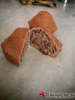 Φωτογραφία της συνταγής Muffins με κανέλα, σταφίδες και καρύδια