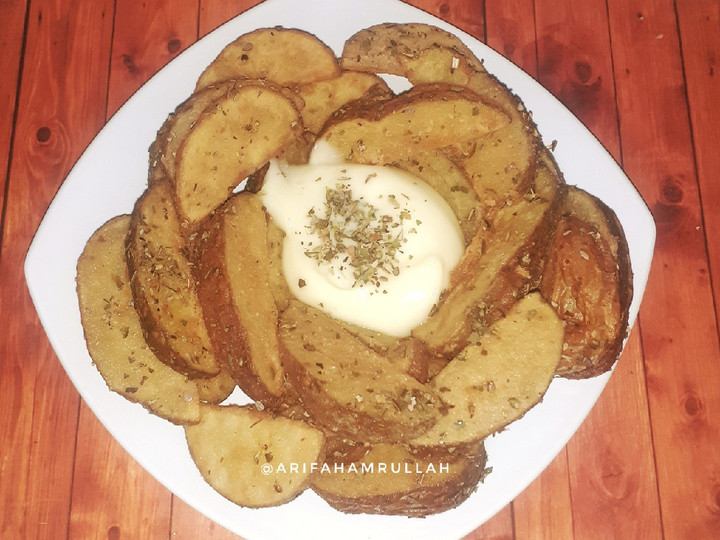 Bagaimana Membuat Potato Wedges, Enak Banget