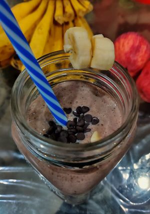 A picture of Choco banana smoothie.